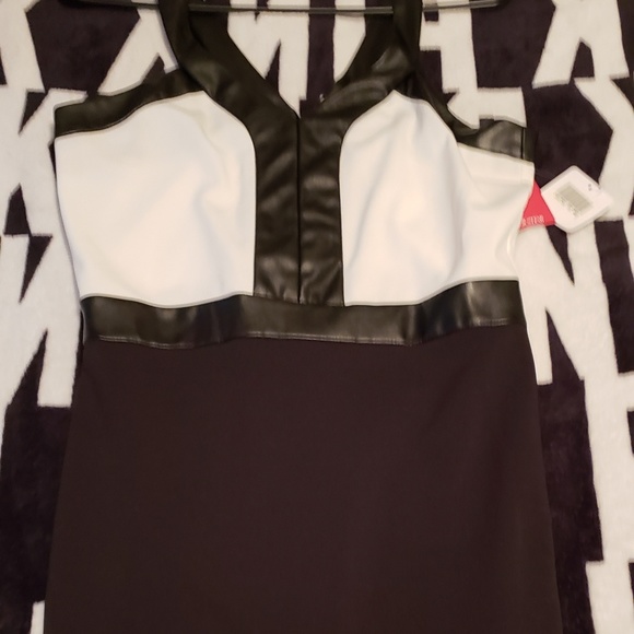 Little Black and White Mini Dress - Picture 2 of 8